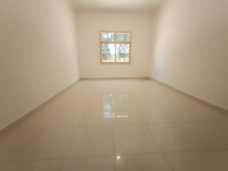 OUTCLASS HUGE STUDIO HIGH-END FINISHING VERY CHEAPER PRICE AWESOME WASHROOM GOOD KITCHEN NEAR ETIHAD PLAZA IN KCA OUTCLASS HUGE STUDIO HIGH-END FINISHING VERY CHEAPER PRICE AWESOME WASHROOM GOOD KITCHEN NEAR ETIHAD PLAZA IN KCA