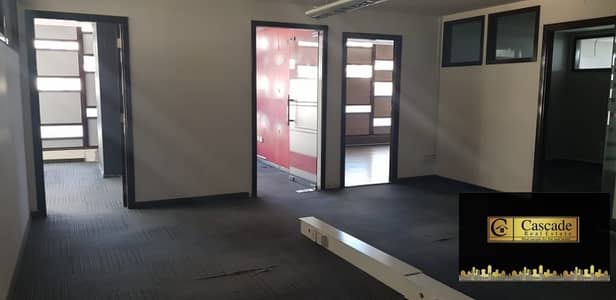 Deira : Maktoum Street - 2700sqft fitted office space with C a/c and parking inwell maintain bldg available for rent . Deira : Maktoum Street - 2700sqft fitted office space with C a/c and parking inwell maintain bldg available for rent .