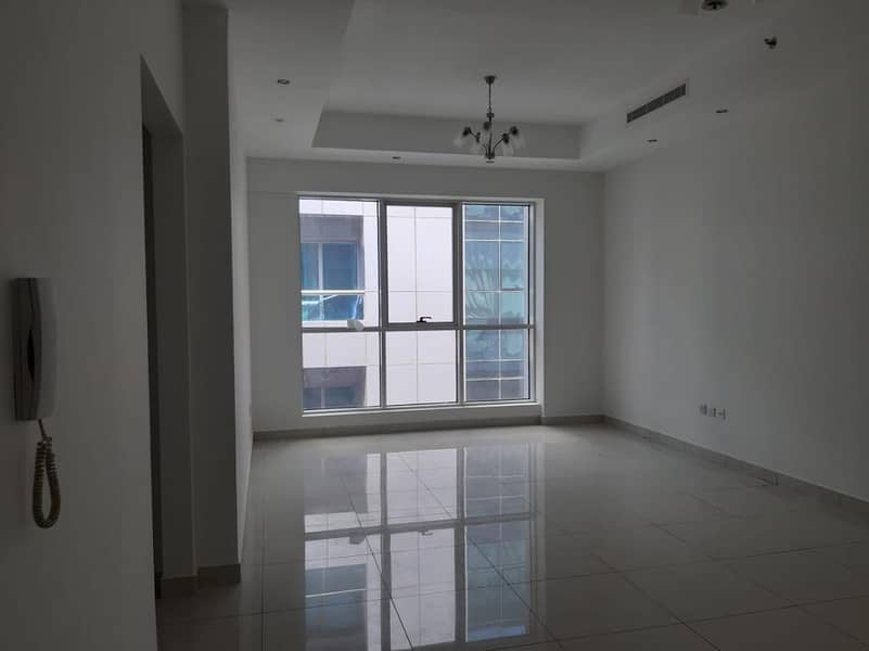 Ready to move/ 1bhk 2bath /Parking free /gym pool /family building Ready to move/ 1bhk 2bath /Parking free /gym pool /family building