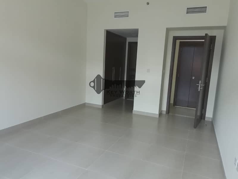 35 water front 1 bed room very bright  apartment in jaddaf