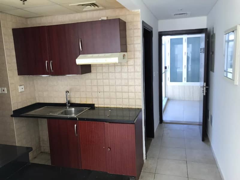 27 Specious Studio With balcony for rent in Imperial