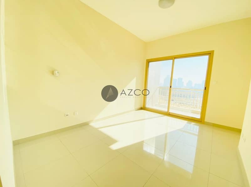 2 Spacious 1BHK With Pool View |2 Separate Balconies