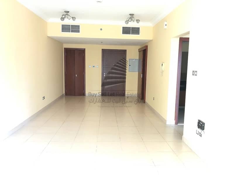 BRIGHT AND SPACIOUS 1 BEDROOM FOR RENT IN DOWNTOWN 8 BLVD BRIGHT AND SPACIOUS 1 BEDROOM FOR RENT IN DOWNTOWN 8 BLVD