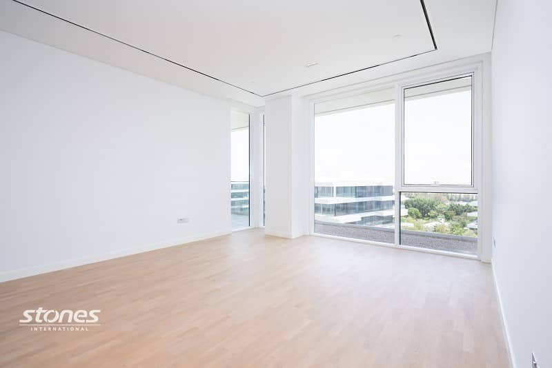 17 Spacious Luxury One Bedroom with Serene View