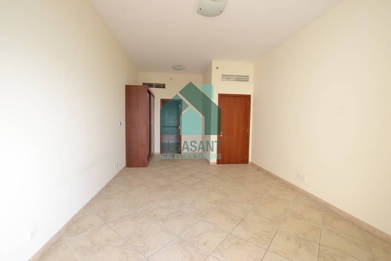 Mall View Vacant 3BR With Maid and Laundry Apt For Sale