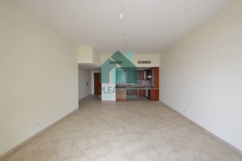12 Mall View Vacant 3BR With Maid and Laundry Apt For Sale