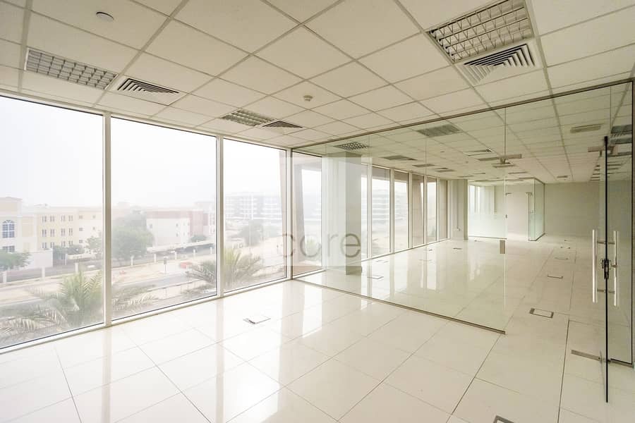 Inclusive of DEWA and Chiller | Fitted office