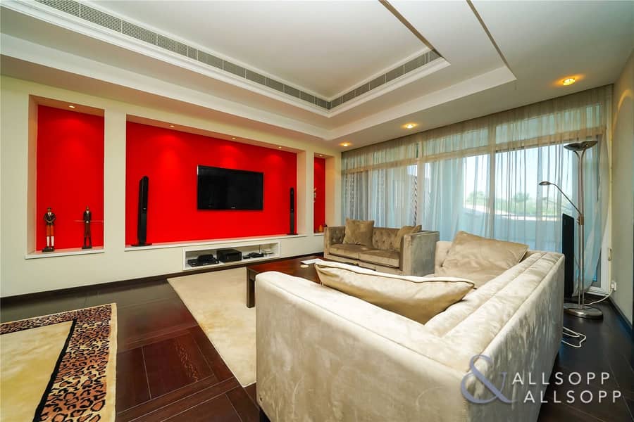 2 3 Bed Plus Maids | Upgraded | Picture View