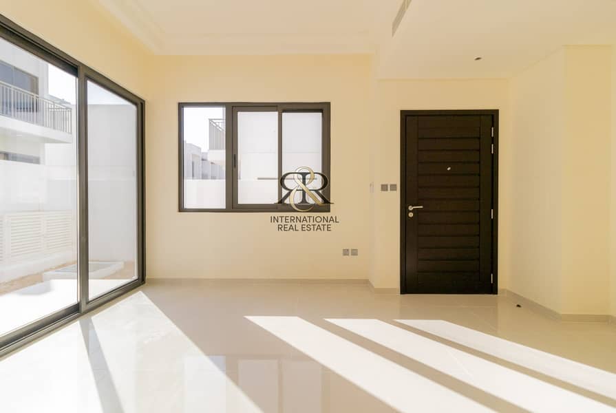 Brand New Spacious 3 Bedrooms with Balcony | Well Maintained