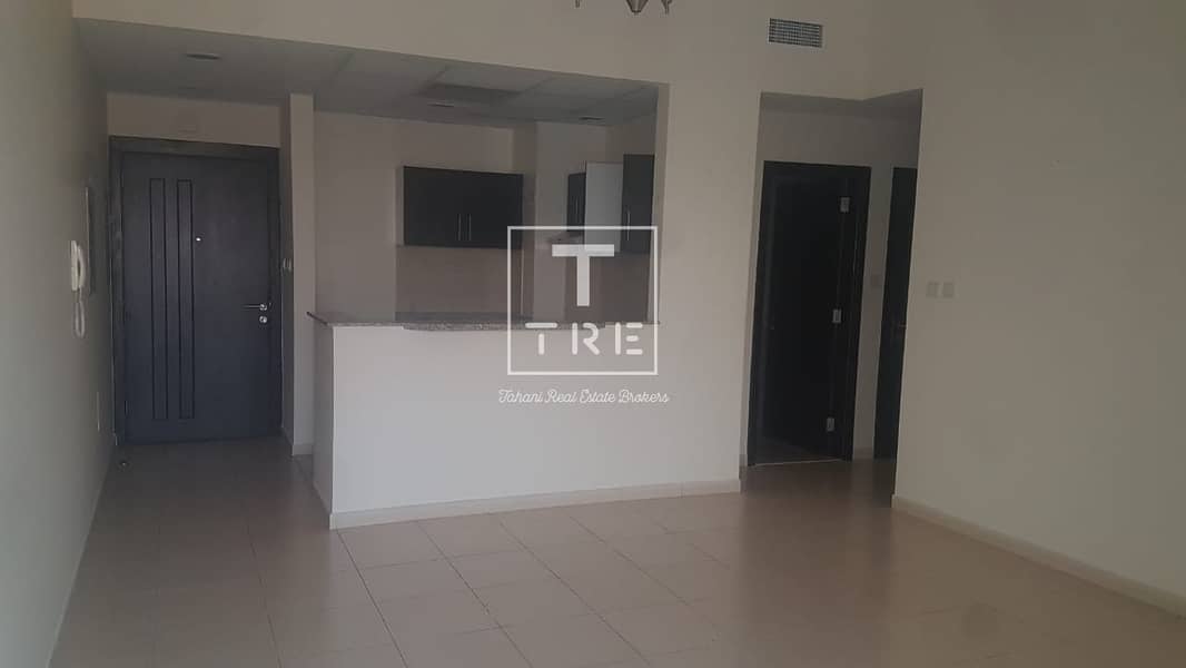 GOOD OFFER 2BEDROOM APT RENT 35999AED IN 4 CHEQ