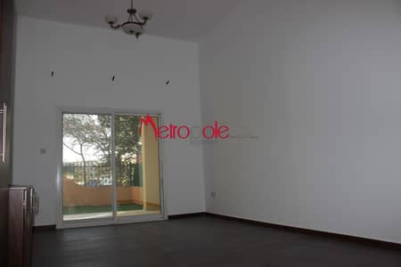 Huge Vacant Studio | Upgraded | Ground Floor Huge Vacant Studio | Upgraded | Ground Floor