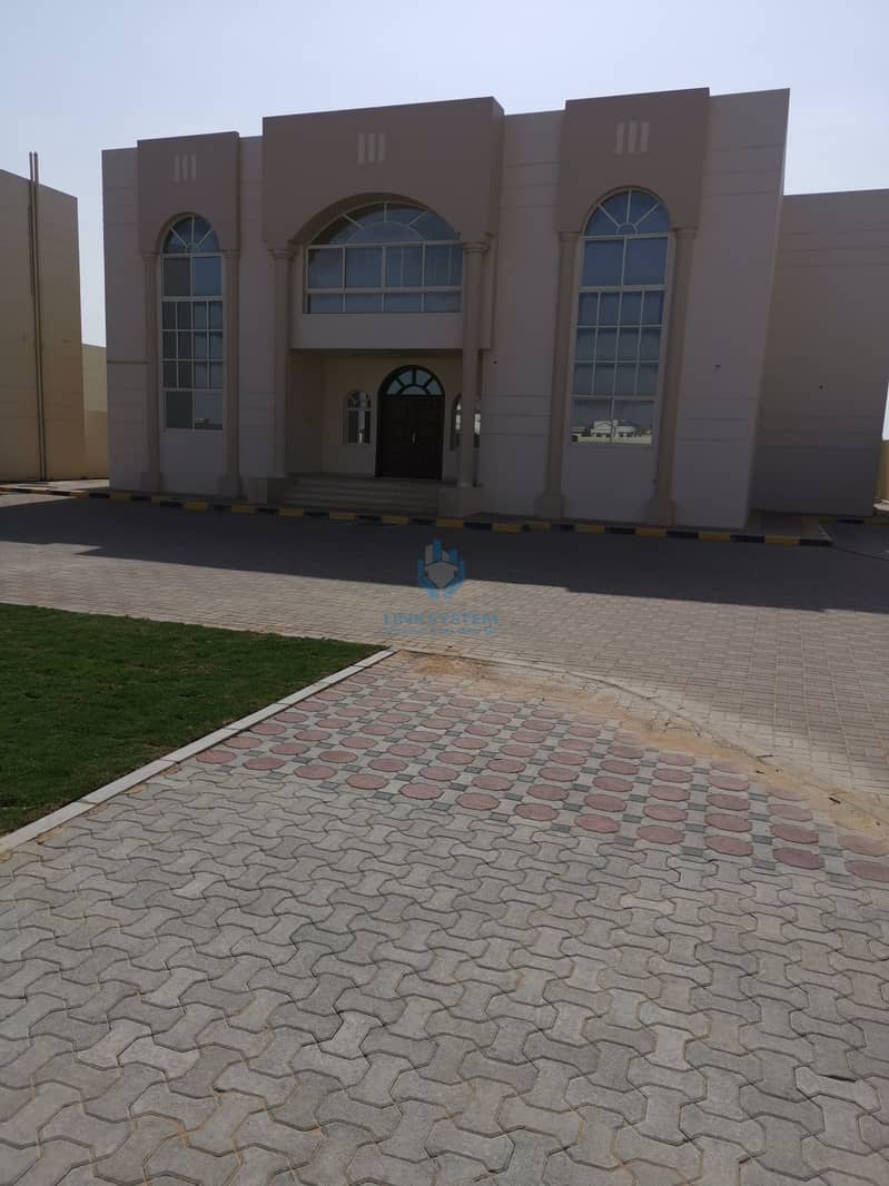 15 Nice villa for rent in AL markhania