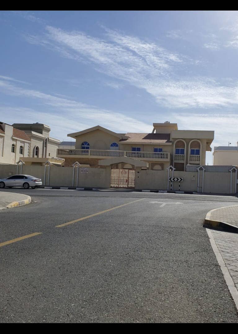 villa For rent in Sharjah / Al Falaj area, second piece of Wasit Street