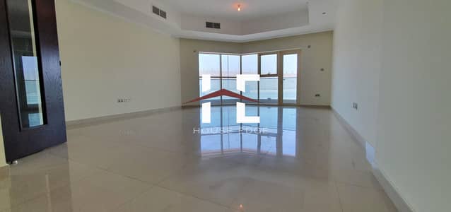 Enormous 2 BHK| Maid's Room+Amenities Enormous 2 BHK| Maid's Room+Amenities