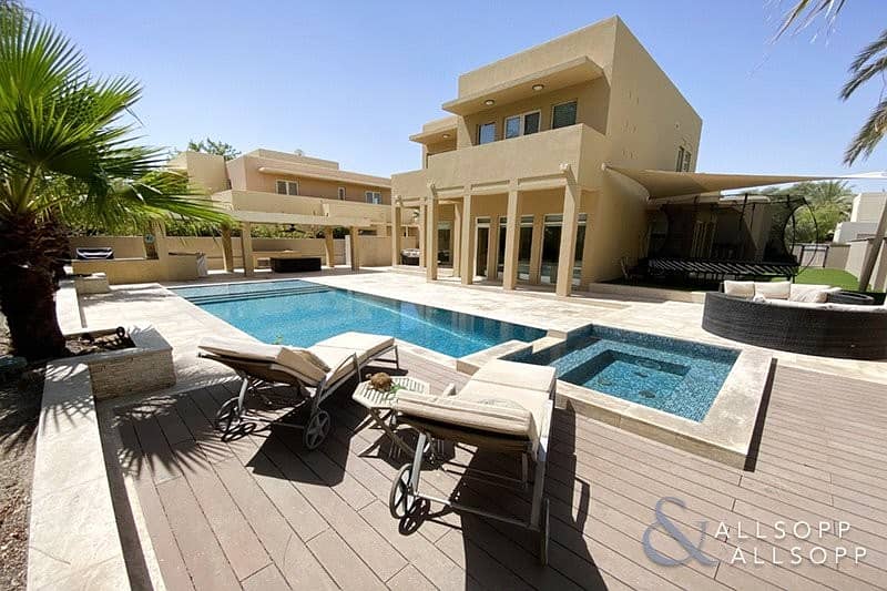 4 Bedrooms | Private Pool | Upgraded Villa