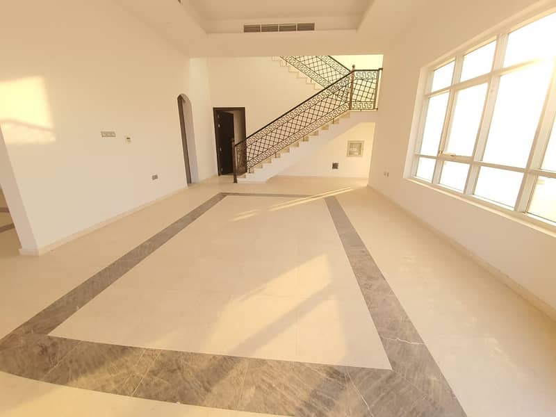 Brand new 4bhk villa in hoshi area rent 90k in 4cheque in Al hoshi area