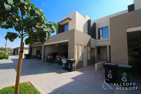 Close To A Park | 3 Beds | Single Row 2M Close To A Park | 3 Beds | Single Row 2M