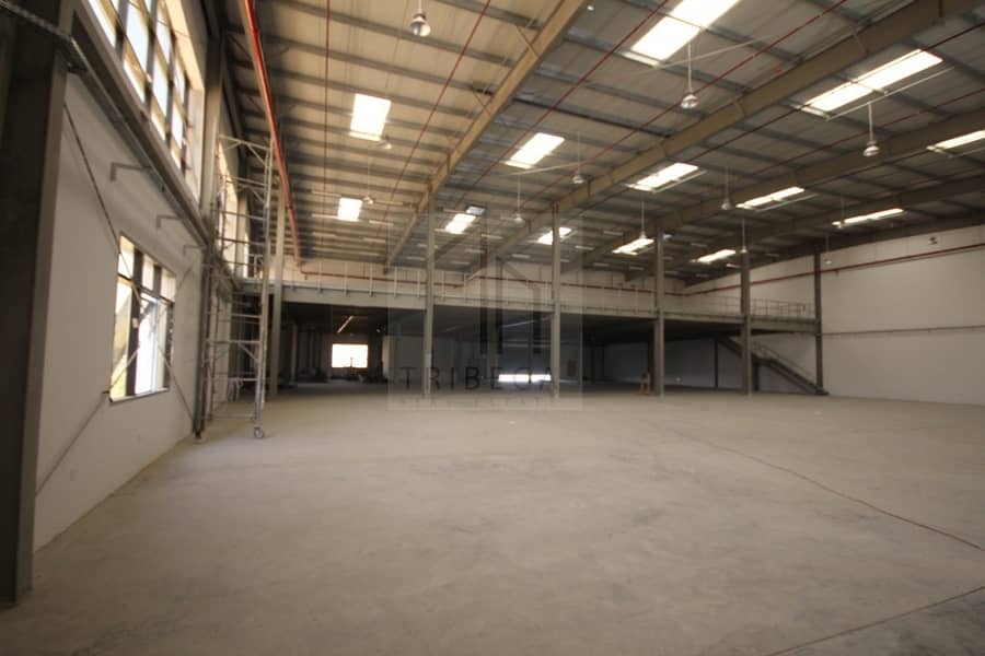 3 Consist of 3 Warehouses | Spacious | 350KW