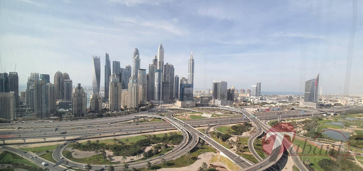 Higher floor office for sale with Sky and Golf View in Jumeirah Bay