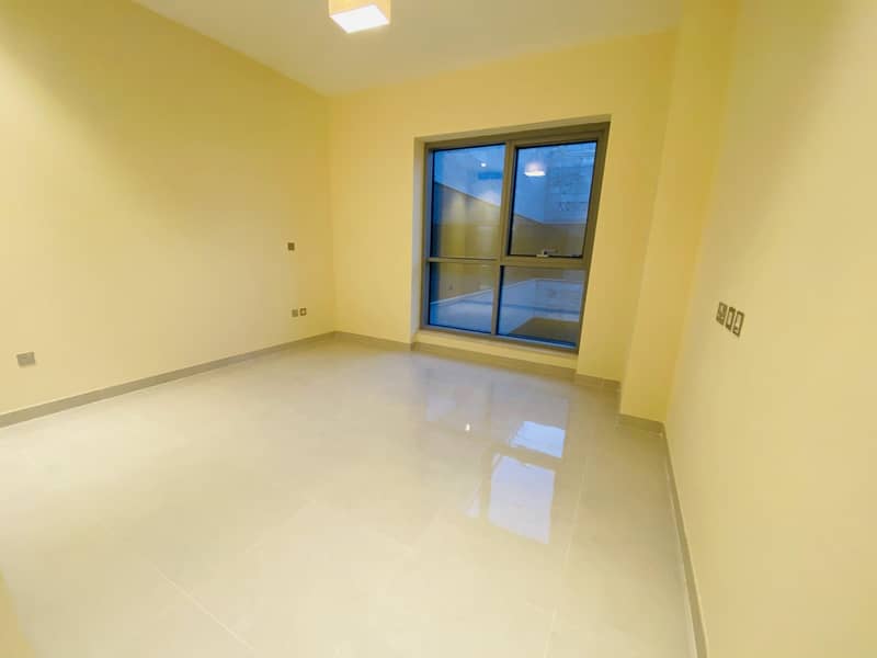 شقة في المطينة،ديرة 1 غرفة 42000 درهم - 4997841