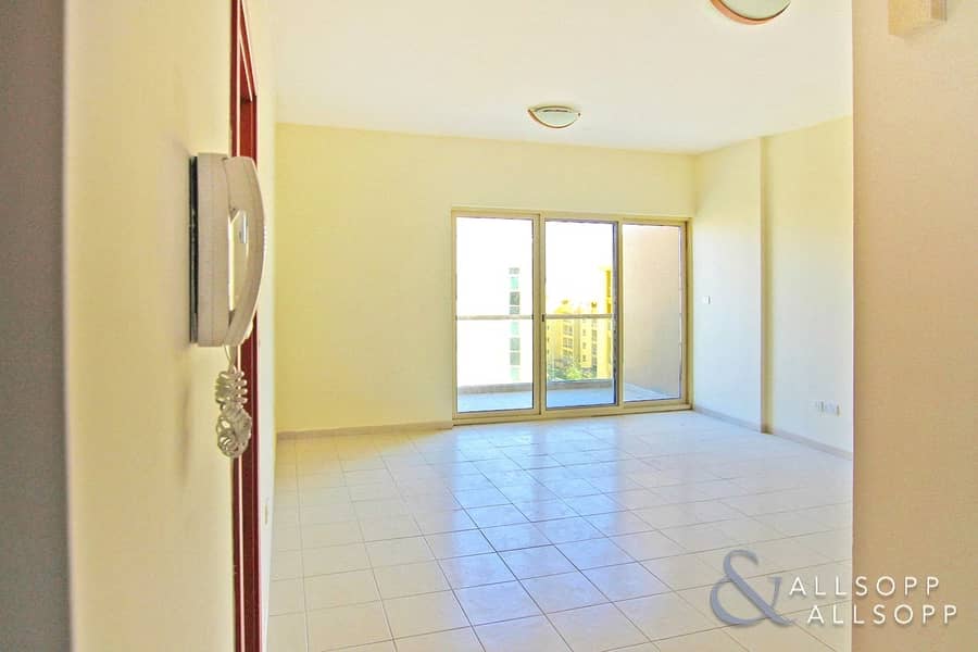 One Bedroom | Chiller Free | The Greens