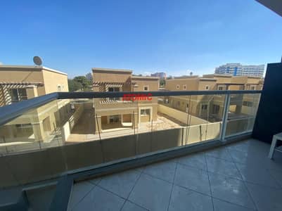 Semi Close Kitchen | With Balcony Semi Close Kitchen | With Balcony