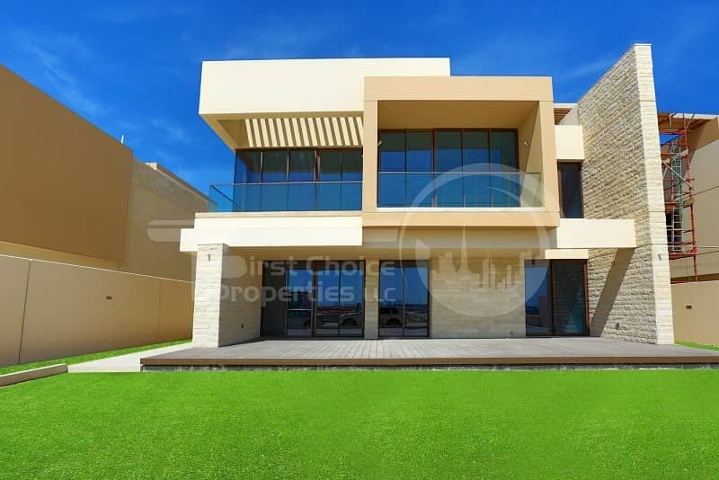 10 Buy Now!Luxurious Villa. Prestigious Site