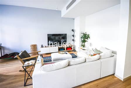 Upgraded | 3 Bed+Maids | Vacant On Transfer Upgraded | 3 Bed+Maids | Vacant On Transfer