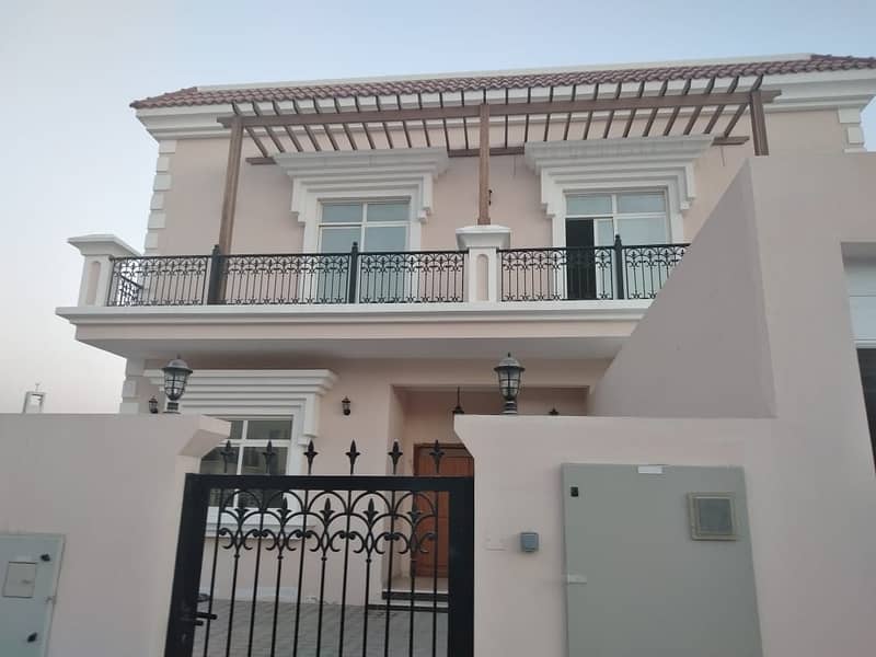 brand new villa  / Single Row | 4BR+Maids Room / READY ON MARCH