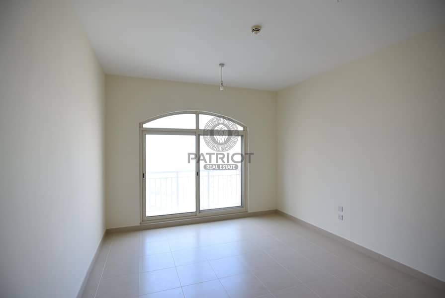 6 2 Bedroom | Bright Unit | Ready to move |