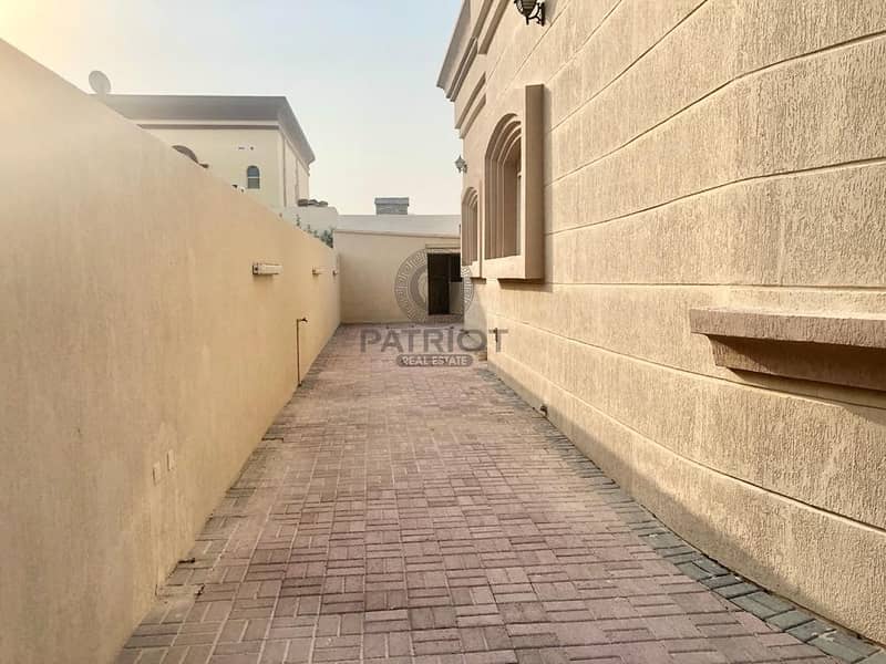 12 Excellent 5-BR Villa  With Pool Garden In Al Barsha
