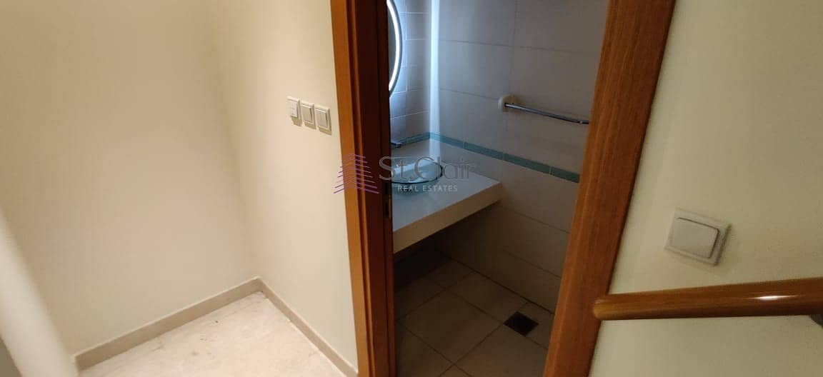 6 Single Row | Vacant | 3 Bed + Maid Room | Big Kitchen : AED 2.1 M