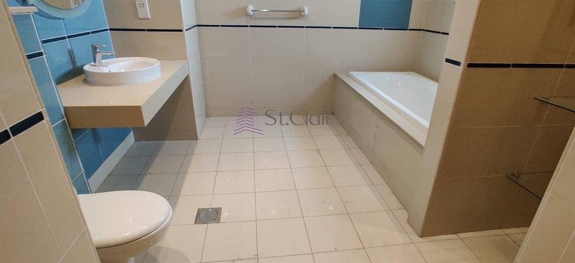 25 Single Row | Vacant | 3 Bed + Maid Room | Big Kitchen : AED 2.1 M