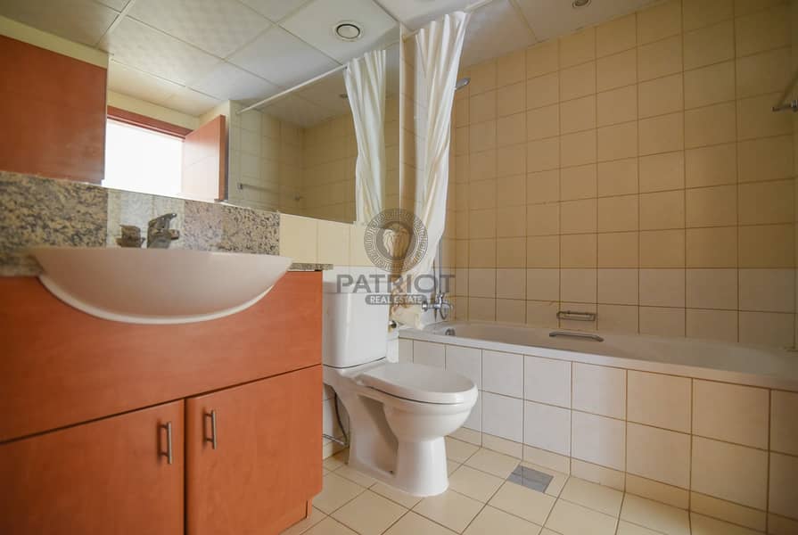 26 1 Bedroom | Clean & Bright Unit | Ready To Move