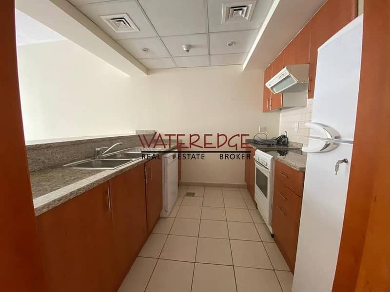 7 1BR I with Kitchen Appliances I Vacant