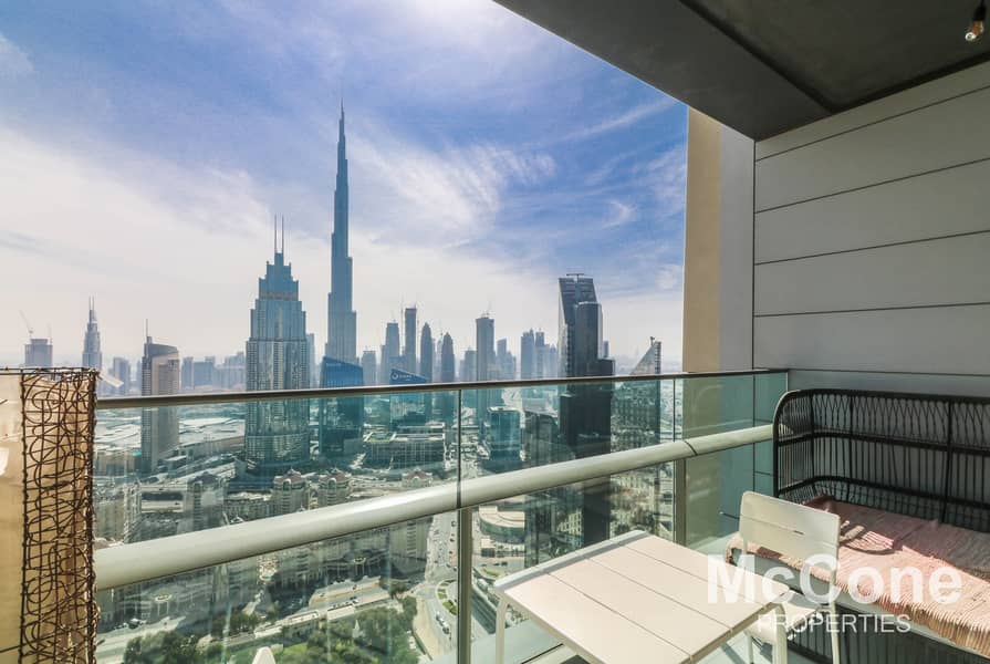 Spacious Apartment | Burj Khalifa & Sea View
