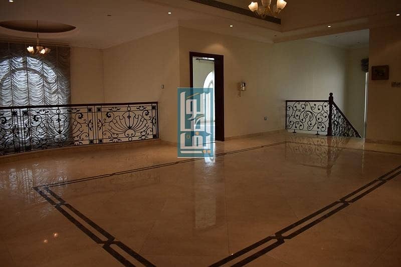 New Renovated 5 Bed Villa With Elevator | Private Pool !!