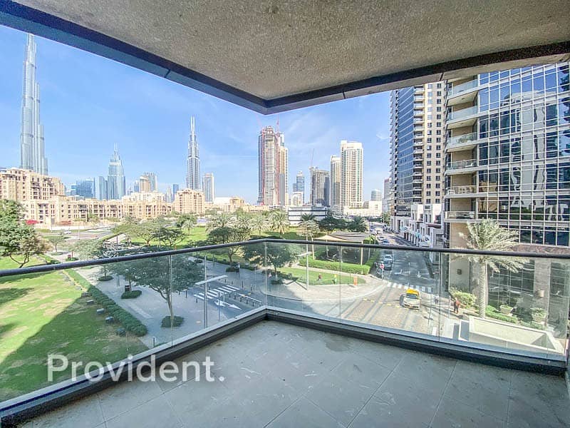 Burj Khalifa View | Bright Apartment | Low Floor