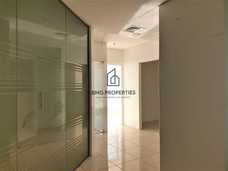 8 Fitted Office Space in Sheikh Zayed Road | Best price!!