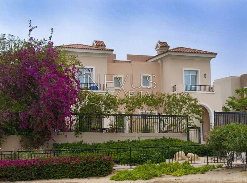Private pool | Lake view | Corner Plot | 2E Private pool | Lake view | Corner Plot | 2E