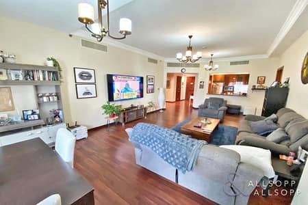 2 Bedroom Apartment for Sale in Palm Jumeirah, Dubai - New To Market | Vacant Soon | A Must View 2 Bedroom Apartment for Sale in Palm Jumeirah, Dubai - New To Market | Vacant Soon | A Must View