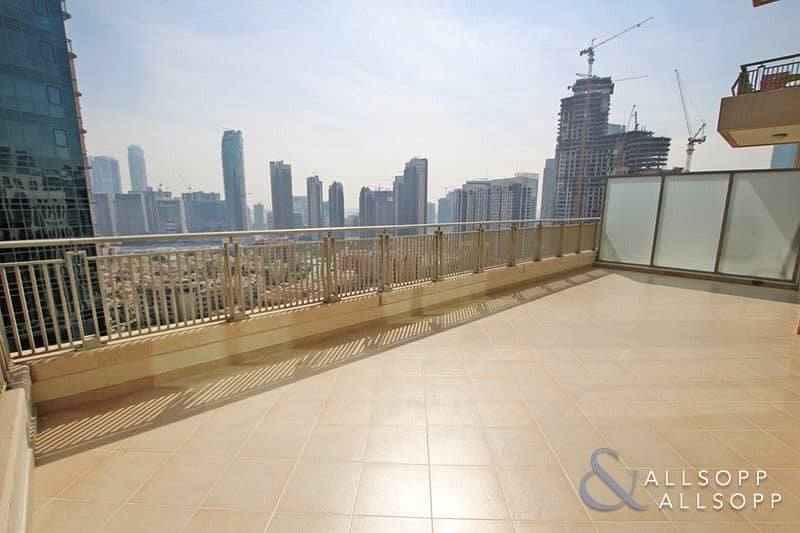 High Floor | Large Terrace | Fountain View