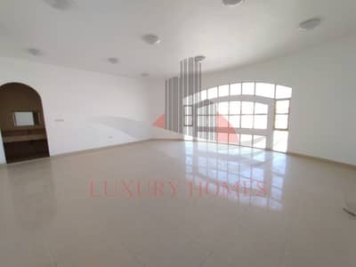 Alluring Majestic outlook with built in wardrobes Alluring Majestic outlook with built in wardrobes