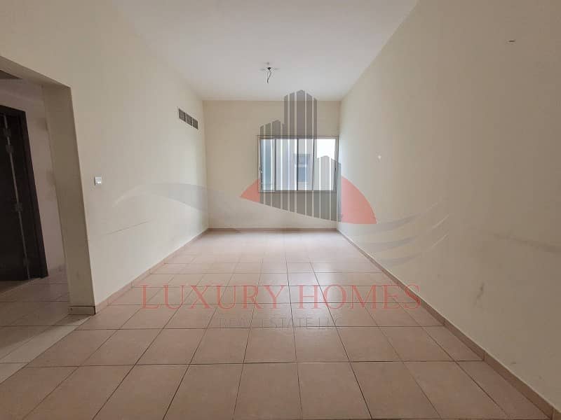 Ultimate Residence with Eye Catching Features Ultimate Residence with Eye Catching Features