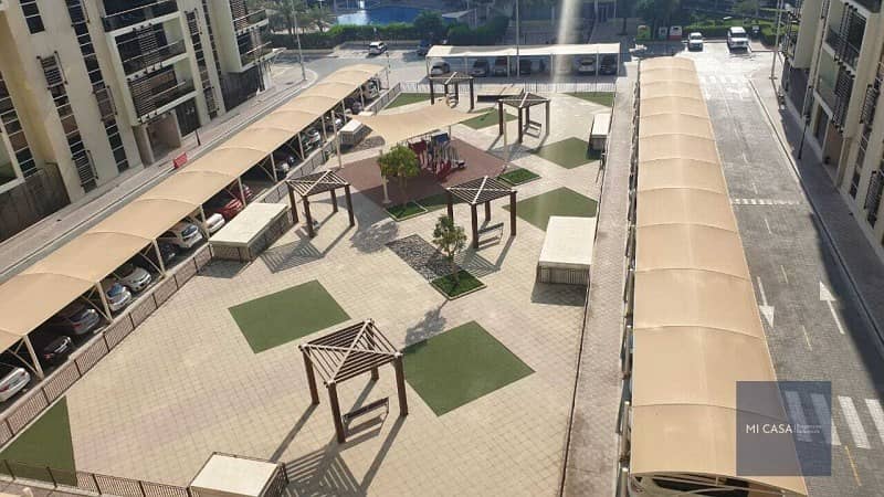 Magnificent courtyard view | Balcony | Available Magnificent courtyard view | Balcony | Available