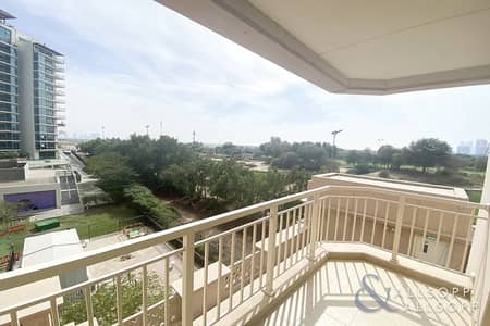 2 Beds | Golf Course View | Chiller Free 2 Beds | Golf Course View | Chiller Free
