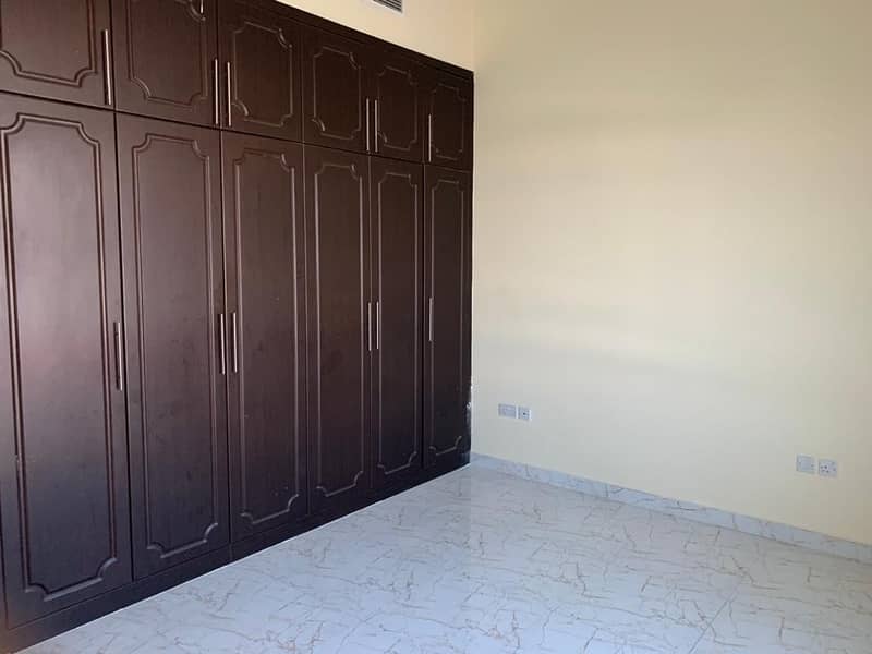 Spacious 4BHK Apartment Affordable Rent Ready To Move Close To Shabiya