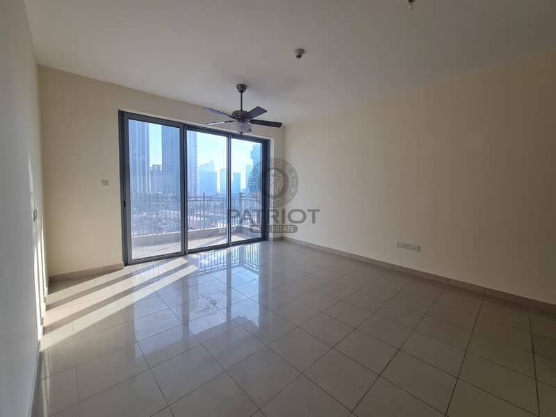 8 1 Bed Apartment |Next to Burj Khalifa | Big Layout|P. Fountain View