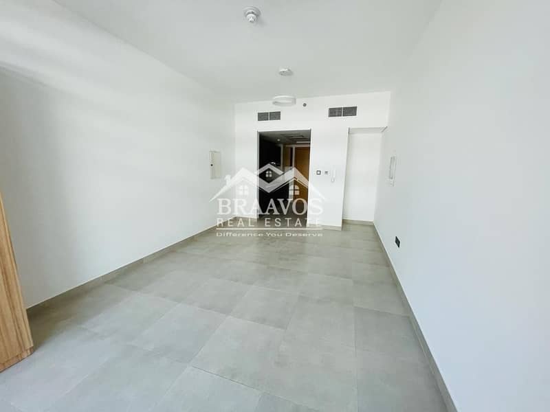 Massive Studio | Well-Maintained | Best Price Massive Studio | Well-Maintained | Best Price