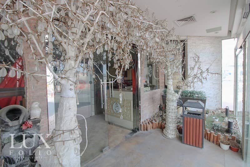 Fully Furnished Showroom | Sheik Zayed Road | G + M